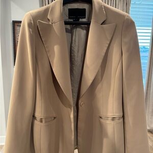 Yansi Fugel Classic Beige Blazer